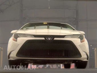 2022 Toyota Corolla LE Sedan - miniatura 3