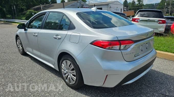 2022 Toyota Corolla LE Sedan - miniatura 4