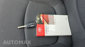 2022 Toyota Corolla LE Sedan - miniatura 17