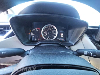 2022 Toyota Corolla LE Sedan - miniatura 12