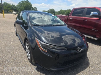 2022 Toyota Corolla LE Sedan – miniatura 2