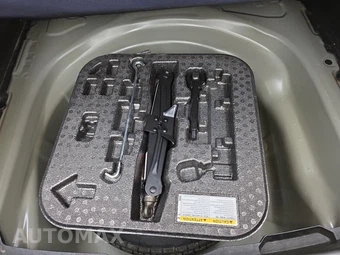 2022 Toyota Corolla LE Sedan - miniatura 14