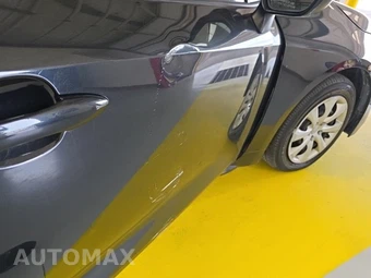 2022 Toyota Corolla LE Sedan - miniatura 18