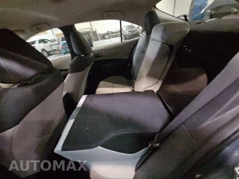 2022 Toyota Corolla LE Sedan - miniatura 13