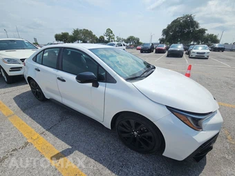 2022 Toyota Corolla SE Nightshade Edition Sedan - miniatura 3