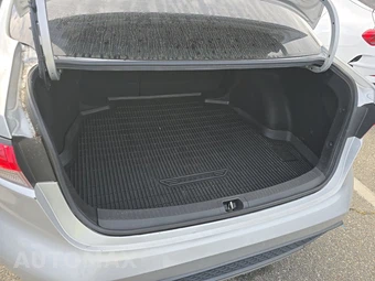 2022 Toyota Corolla SE Sedan - miniatura 16