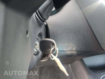 2022 Toyota Corolla SE Sedan - miniatura 5