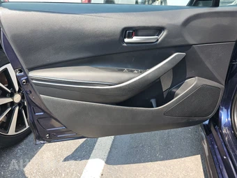 2022 Toyota Corolla SE Sedan - miniatura 9
