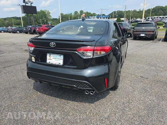 2022 Toyota Corolla SE Sedan - miniatura 3