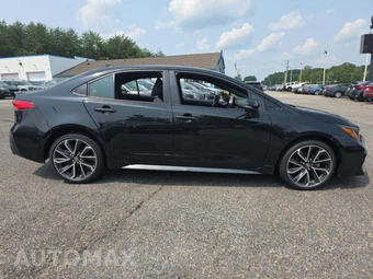 2022 Toyota Corolla SE Sedan - miniatura 4