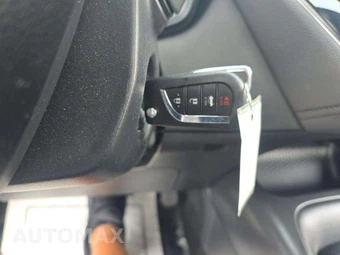 2022 Toyota Corolla SE Sedan - miniatura 8
