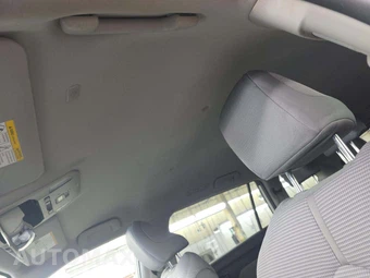 2022 Toyota Highlander Hybrid LE - miniatura 11