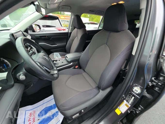 2022 Toyota Highlander Hybrid LE - miniatura 6