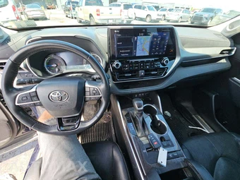 2022 Toyota Highlander Hybrid Platinum - miniatura 10