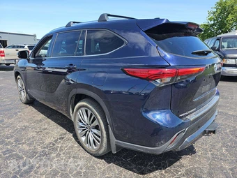2022 Toyota Highlander Hybrid Platinum - miniatura 2