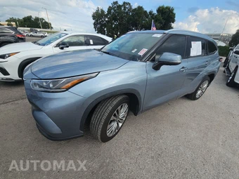 2022 Toyota Highlander Hybrid Platinum
