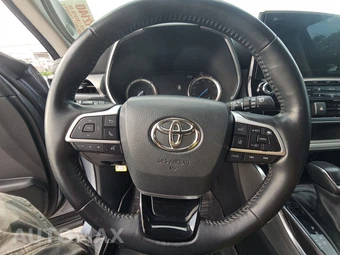 2022 Toyota Highlander Hybrid Platinum - miniatura 10
