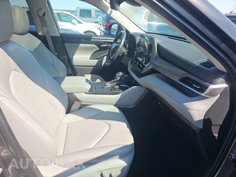 2022 Toyota Highlander Hybrid XLE - miniatura 8