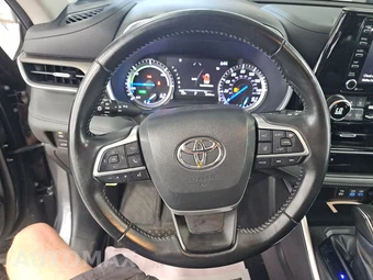 2022 Toyota Highlander Hybrid XLE - miniatura 10