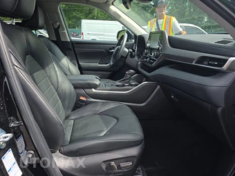 2022 Toyota Highlander Hybrid XLE - miniatura 8