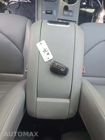 2022 Toyota Highlander Hybrid XLE - miniatura 8