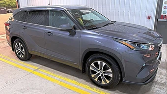 2022 Toyota Highlander Hybrid XLE - miniatura 3