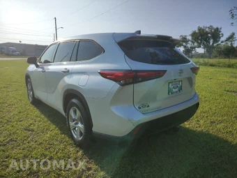 2022 Toyota Highlander L - miniatura 3