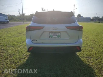2022 Toyota Highlander L - miniatura 4
