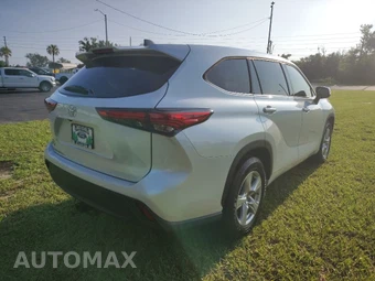 2022 Toyota Highlander L - miniatura 5