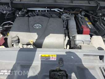 2022 Toyota Highlander L – miniatura 17