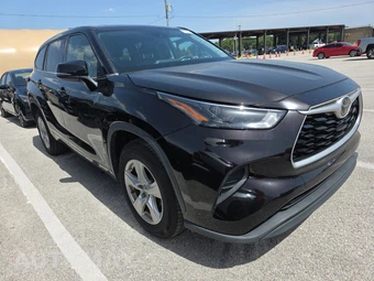2022 Toyota Highlander L – miniatura 3