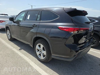 2022 Toyota Highlander L – miniatura 6