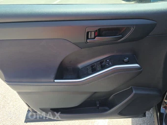 2022 Toyota Highlander L – miniatura 9