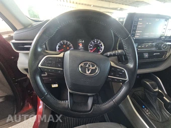 2022 Toyota Highlander LE – miniatura 10