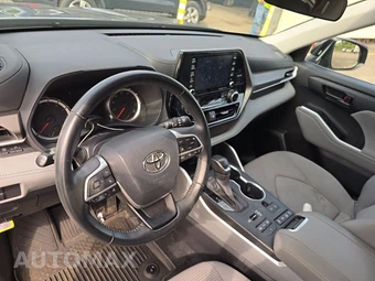 2022 Toyota Highlander LE - miniatura 11