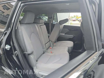 2022 Toyota Highlander LE - miniatura 17