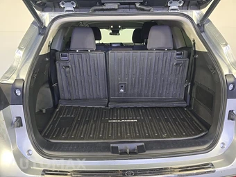 2022 Toyota Highlander LE - miniatura 17