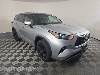 2022 Toyota Highlander LE - miniatura 3