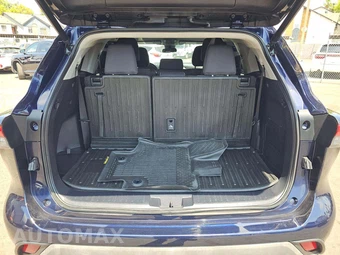 2022 Toyota Highlander LE - miniatura 12