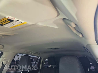 2022 Toyota Highlander LE - miniatura 8