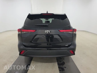 2022 Toyota Highlander LE - miniatura 5