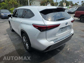 2022 Toyota Highlander Platinum - miniatura 2