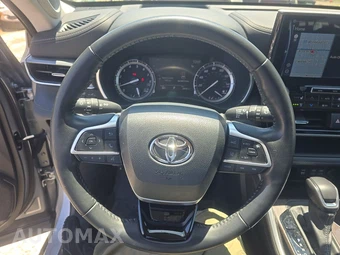 2022 Toyota Highlander Platinum - miniatura 10