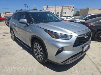 2022 Toyota Highlander Platinum - miniatura 3