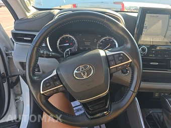 2022 Toyota Highlander Platinum – miniatura 10