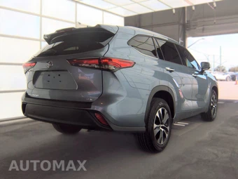 2022 Toyota Highlander XLE - miniatura 4