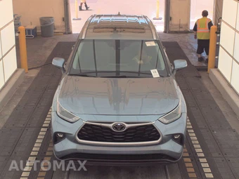 2022 Toyota Highlander XLE - miniatura 2