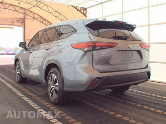 2022 Toyota Highlander XLE - miniatura 6