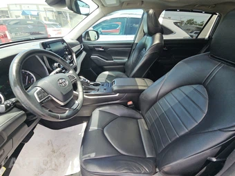 2022 Toyota Highlander XLE - miniatura 7