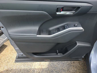 2022 Toyota Highlander XLE - miniatura 9